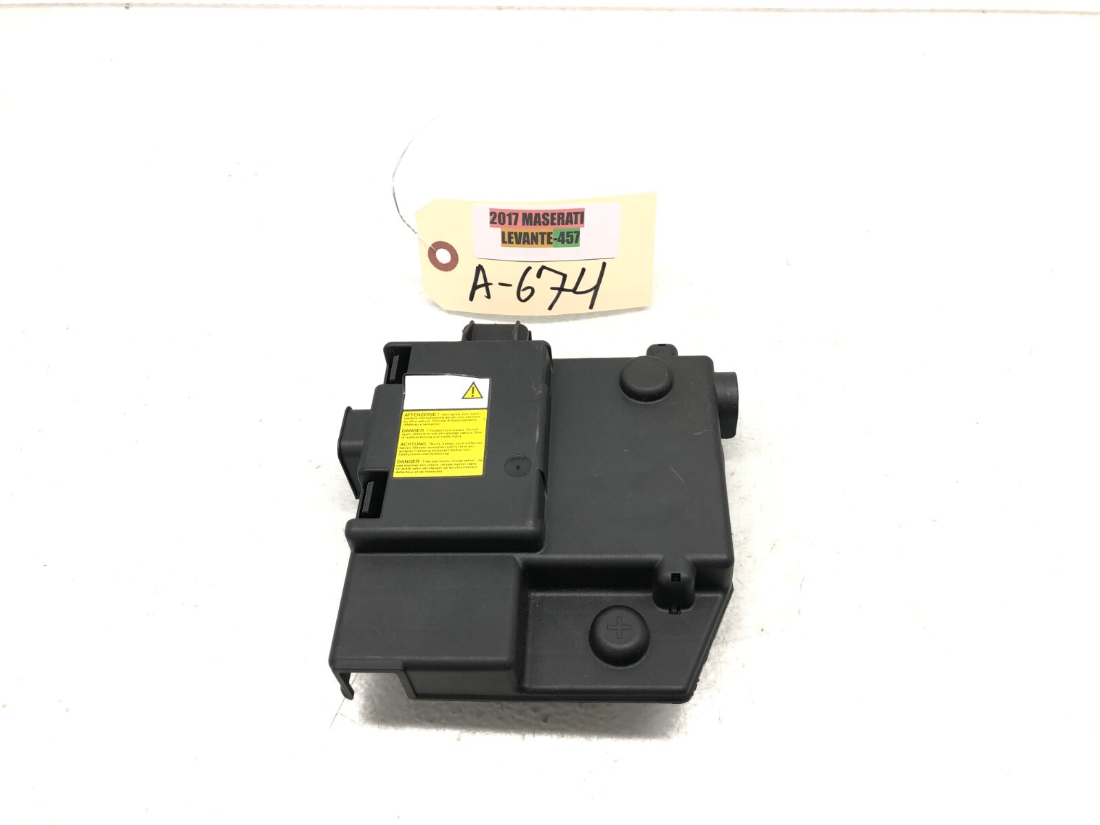 2017-2022 MASERATI LEVANTE BATTERY POSITIVE TERMINAL JUNCTION BOX COVER OEM