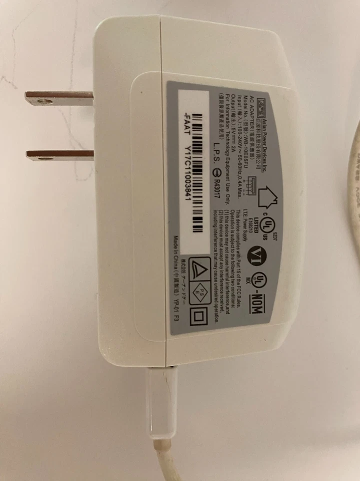 Honeywell LYRIC C2 WI-FI Indoor Security Camera (CYRICC2) - Parts Only - Image 2 of 3