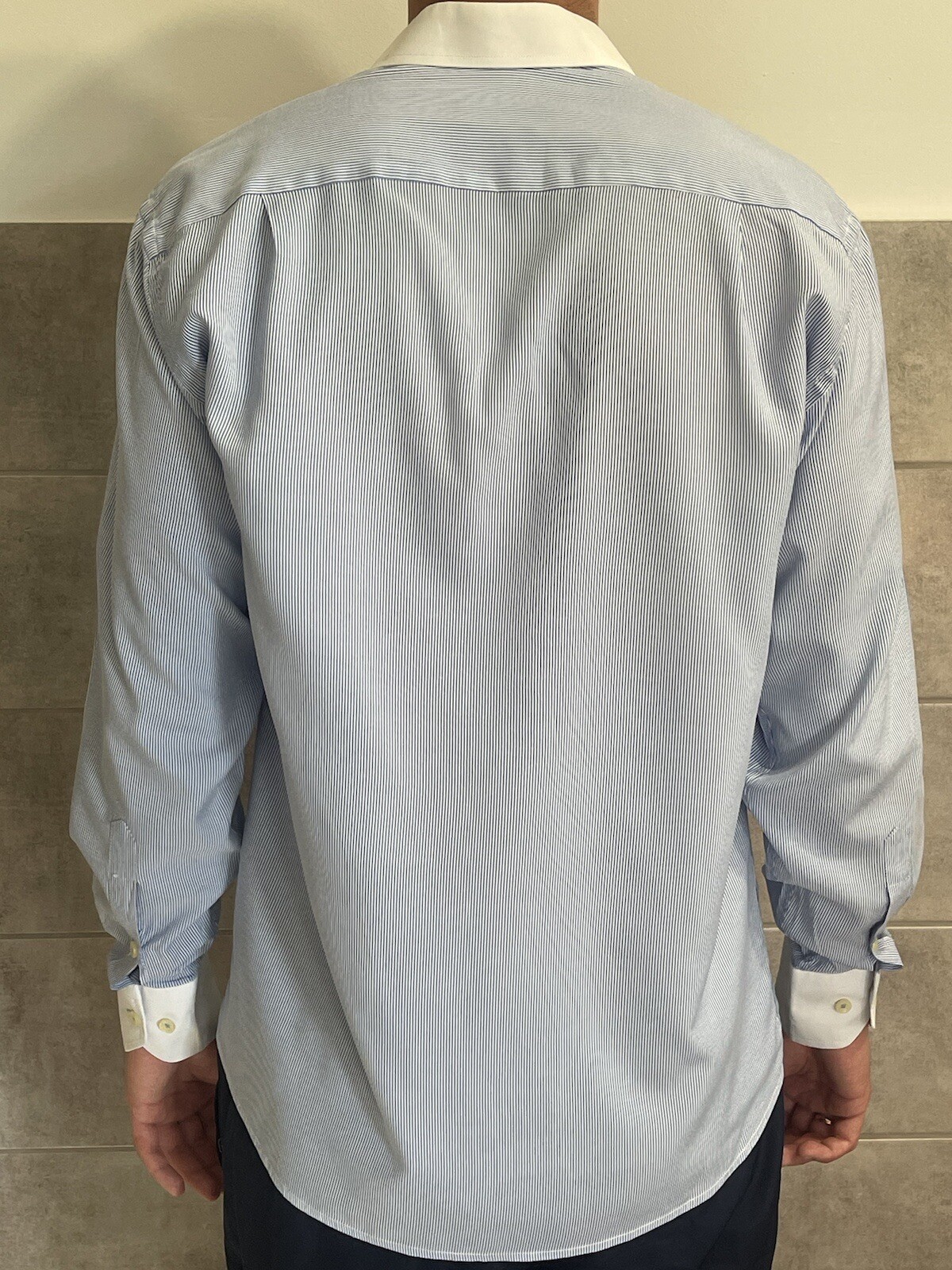 Picture 2 of 15
