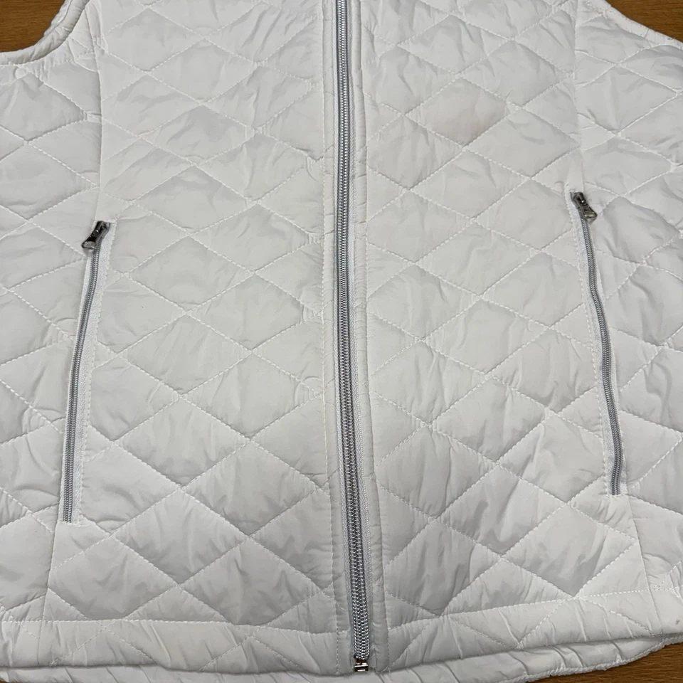 Chaleco acolchado ligero blanco Colosseum para mujer con logotipo de Michigan talla pequeña Foto 2 de 4