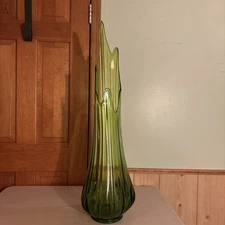 VTG LE Smith Green Ribbed Swung Vase 33” Tall 16”Mouth Very Large Fat Bottom MCM