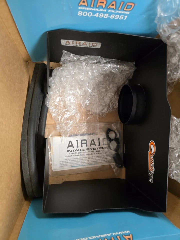 Sistema de admisión de aire Airaid 300-125 02-05 Dodge Ram 3,7 L, 4,7 L, 5,7 L, 5,9 L Foto 3 de 4
