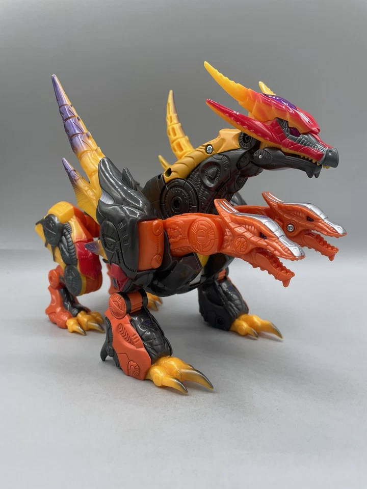 Hasbro 2005 Transformers Cybertron Ultra Class Scourge Complete - Image 3 of 4