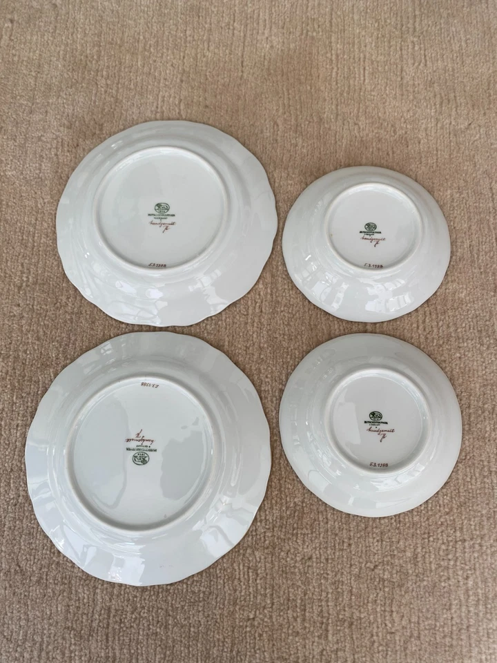 Hutschenreuther 2 Kaffeegedecke Indisch grün, reich mit Goldpunkten Form Meissen - Bild 4 von 4