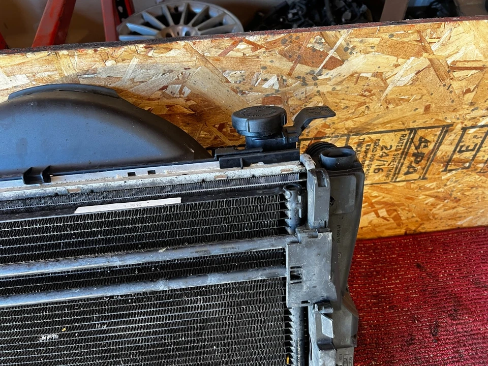 BMW E46 330CI 325I RADIADOR DELANTERO AC CONDENSADOR SISTEMA DE REFRIGERACIÓN MONTAJE OEM/B3 Foto 2 de 4