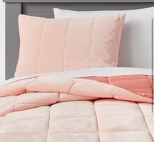 Full/Queen Kids' Comforter Set Windowpane Velvet Pink - Pillowfort