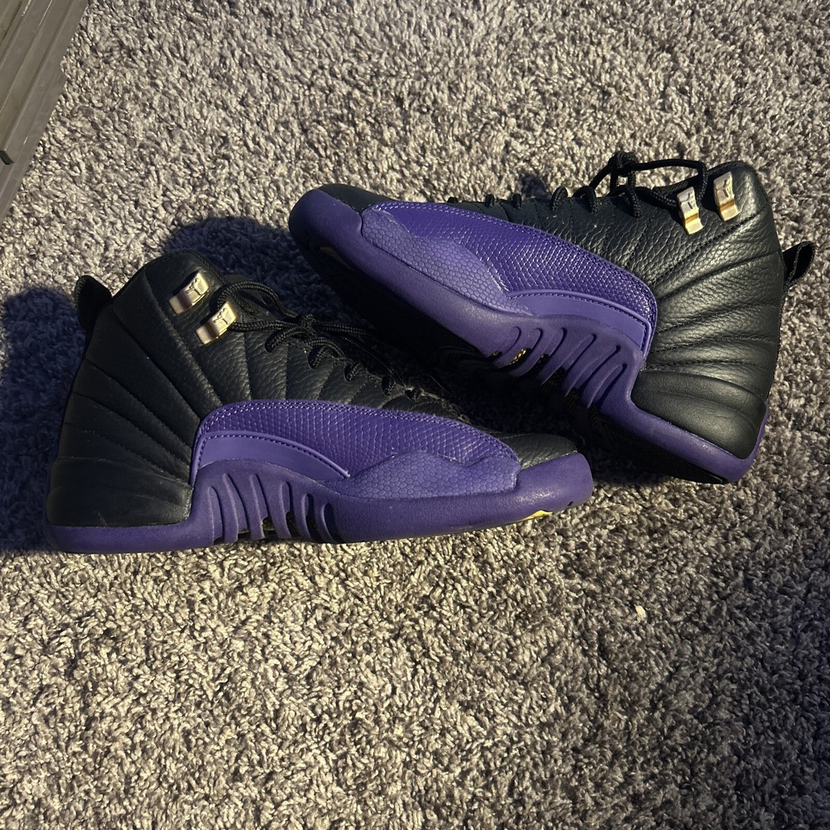 Size Jordan 12 Retro Mid Playoff 195866154131|