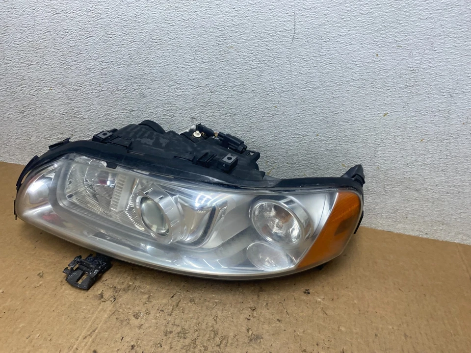 Faro izquierdo conductor Volvo S60 V70 2007 2008 2009 xenón HID fabricante original Q8046 DW Foto 2 de 4