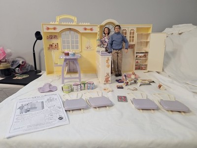 2003 Barbie Happy Family Grandpa & Grandma's Kitchen Doll Gift Set Used Vintage