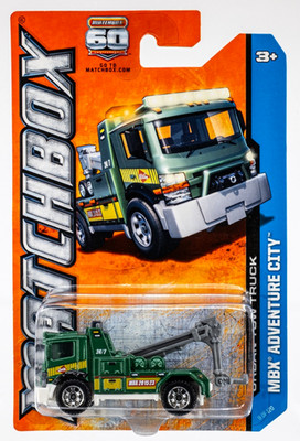 2013 Matchbox #9 Urban Tow Truck  GREEN METALLIC | FSC