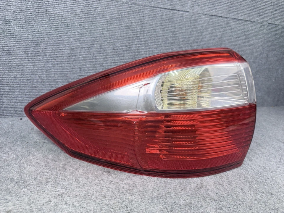 2013-2016 福特 C-Max 左后驱动侧外尾灯组件原始设备制造商 — 第 2/4 张图片