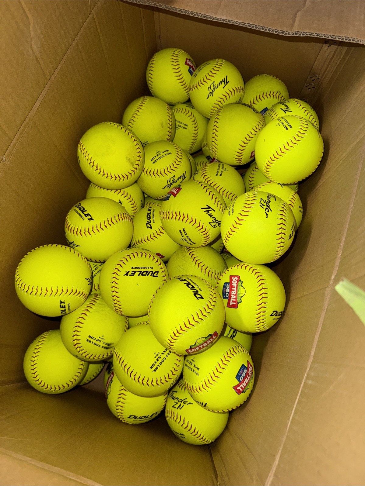 Dudley 4U554 Thunder ZN 12" Pro M USSSA Slowpitch Softballs 52/550 Homerun Balls