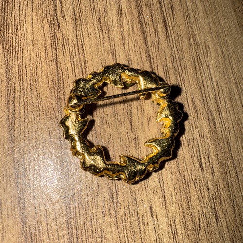 Vtg Circle rhinestone brooch orange and Green stones 1” - Picture 2 of 2