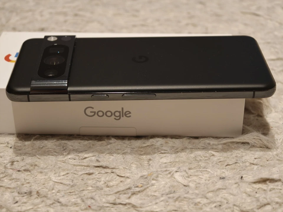 Google Pixel 8 Pro GC3VE - 128GB - Schwarz (Ohne Simlock) Super Zustand!  - Bild 2 von 4