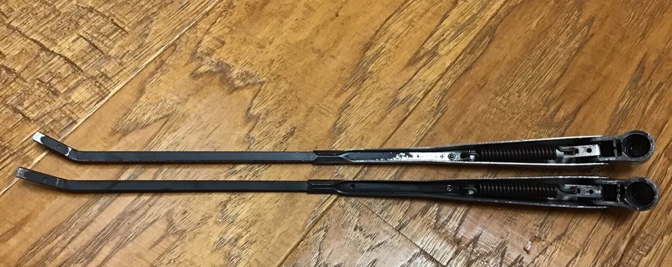 1966 Chevy Chevelle Front Windshield Wiper Arm PAIR Trico OEM - Изображение 3 из 4