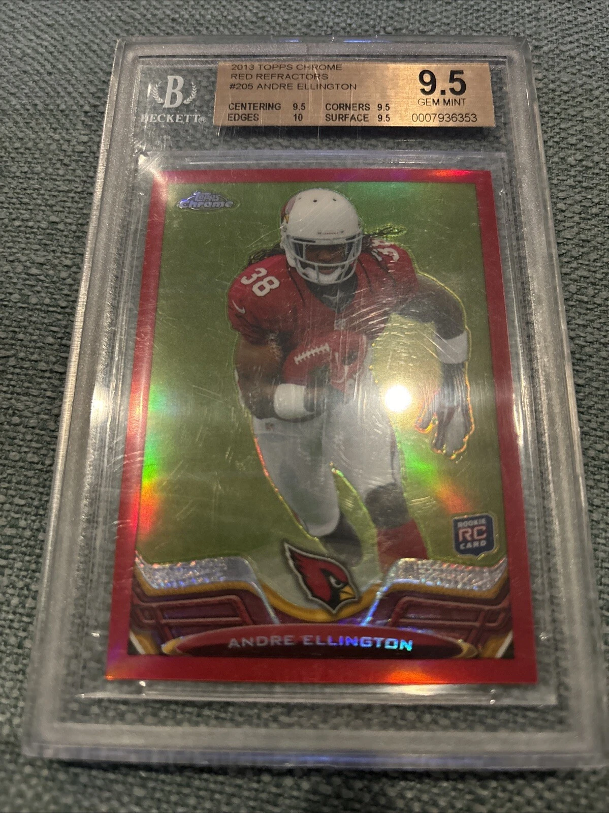 Andre Ellington Topps Chrome #205 Ball in Right Hand-Red Refractor