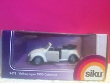SIKU SUPERB VOLKSWAGEN 1303 CONVERTIBLE NEW IN BOX 1/43 I13
