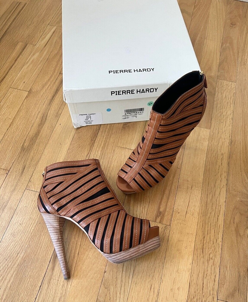 PERFECT!! Pierre Hardy Brown Leather Laser Cut Out Zip Detail Booties Size  38