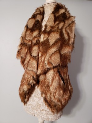Thread & Supply Faux Fur Vest Junior Size Large Shades of Brown NWOT