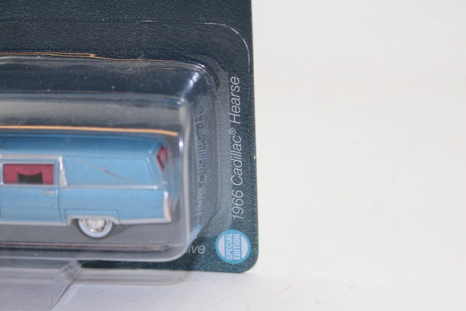 Johnny Lightning Cadillac Hearse Hobby Exclusive White Lightning - Image 4 of 4