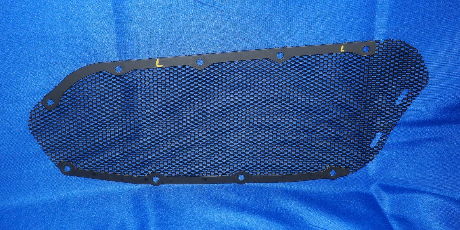 2022-2026 Maserati MC20 MCPura Rear Bumper Lower Right Vent Mesh Trim Panel OEM