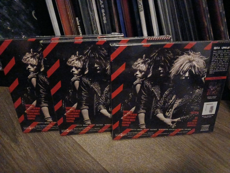 ТЕРМИНАЛЬНАЯ ГРЯЗЬ CD HELLBASTARD AMEBIX КОРКА АНТИСЕКТ РАЗРЯДНАЯ ТОПОРШЛИФОВАЛЬНАЯ МАШИНА ПЕРЕРЫВ - Изображение 2 из 2