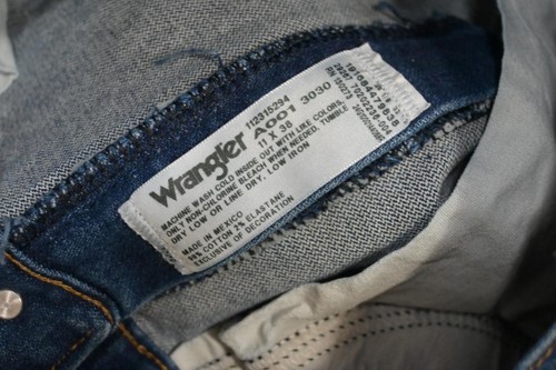 Wrangler Slim Fit Western Cowboy Cut Rugged Denim Blue Jeans Womens Size 11 x 38 - Picture 7 of 10