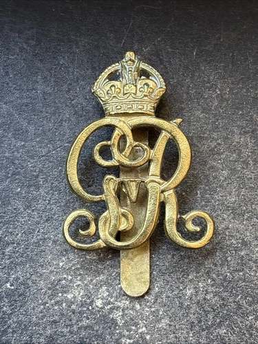 Norfolk Yeomanry, Genuine British Army Military WW1 Cap Badge.