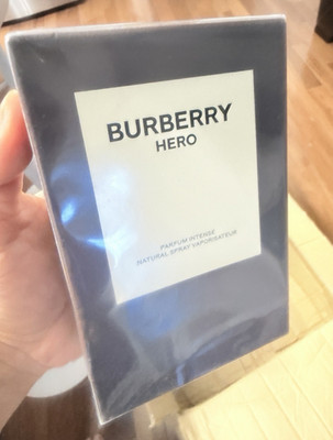 Burberry Hero Parfum Intense Woody Spray, Regular Size 3.3 fl oz