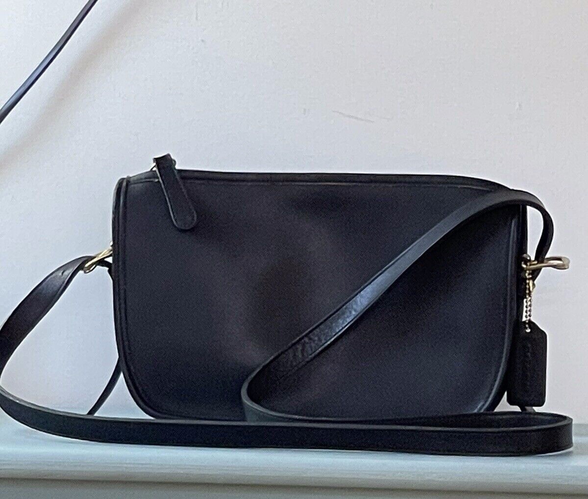 コーチ　ほぼ未使用品 Vintage Coach Purse Mitchell 9968 Crossbody Small Unlined