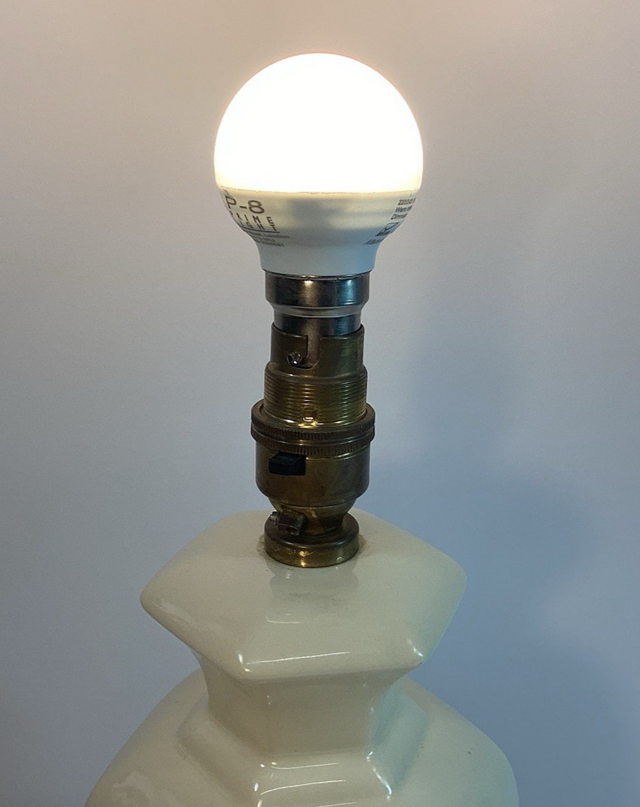 Vintage BHS Cream Table Lamp 13.5” Tall – Shade & Bulb NOT SUPPLIED