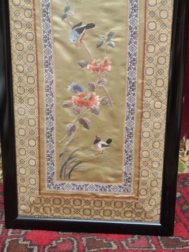 Pair Vintage Chinese Embroidered Silk Panels Chinoiserie Birds Butterfly Flowers - Picture 7 of 23