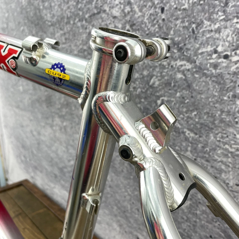 Bicicleta de montaña vintage Giant ATX 880 17 pulgadas CU 92 26 aleación roja 135 90 MTB Foto 4 de 4