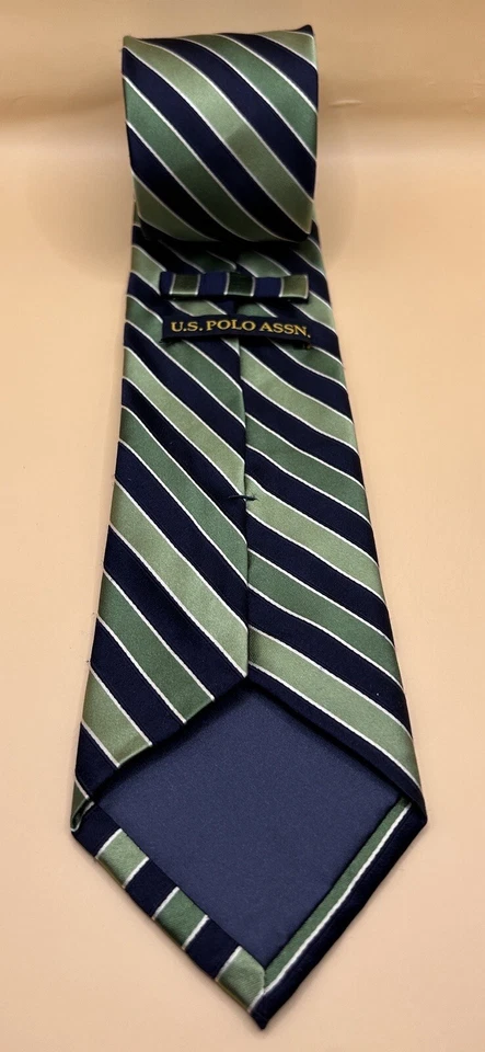 Corbata para hombre US Polo Assn diseño a rayas verde usada en excelente estado Foto 3 de 3