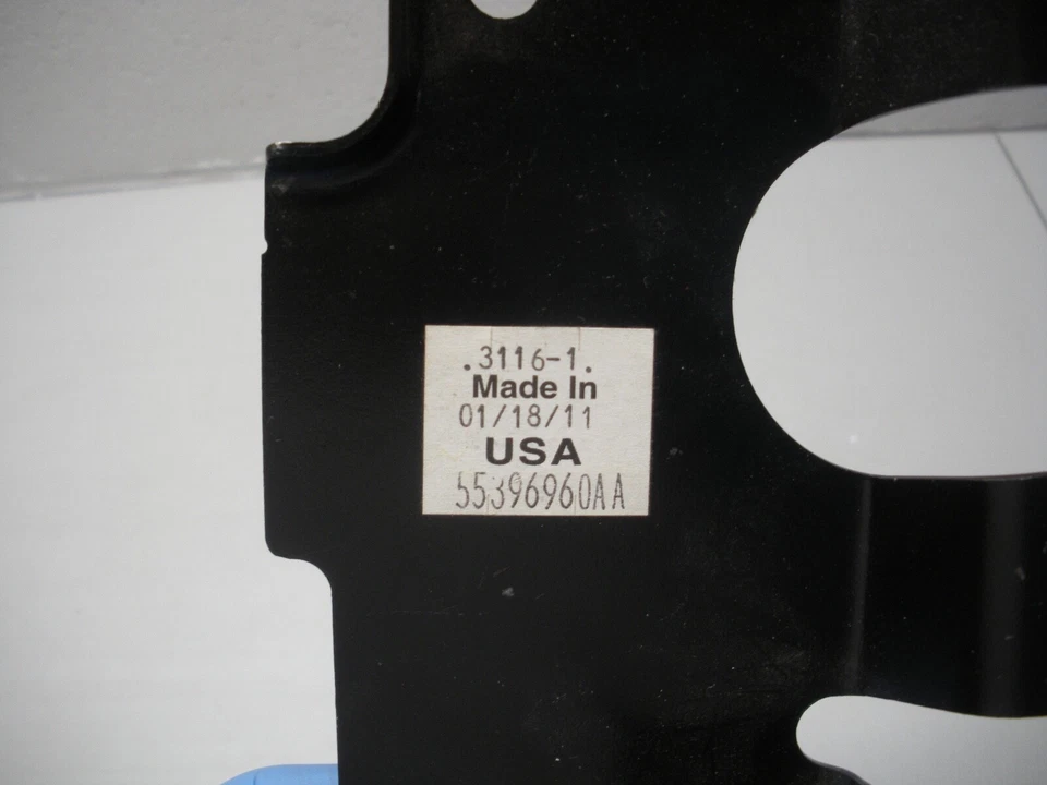 55396960AA Mopar OE Fender Support Bracket RIGHT REAR for 2007-2012 Dodge Nitro - Image 3 of 4