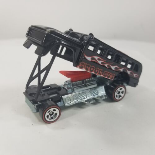 Hot Wheels "VINTAGE" Redline "1970" Black & Red w/ Flames S’Cool Bus