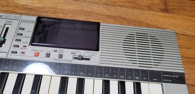 Casio MT-85☆シンセサイザー☆セミアナログ式☆1984年日本製 Casio MT-800, MT-85