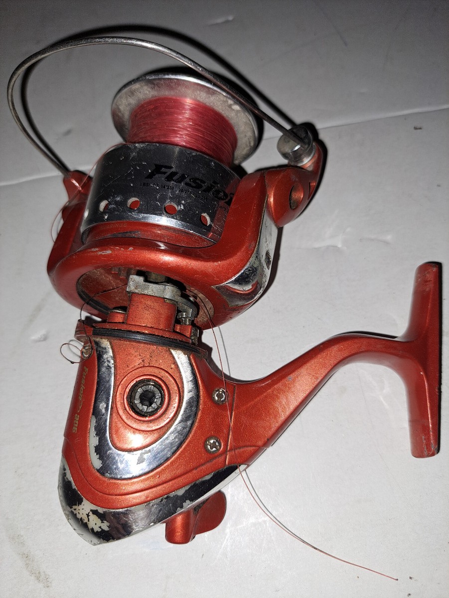 red Berkley Fusion Freshwater Spinning Fishing Reel