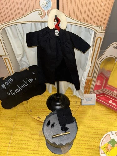 Vintage Barbie Graduation #945 Complete 1963 Mattel