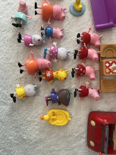 Lote de figuras y accesorios de Peppa Pig - Imagen 9 de 9