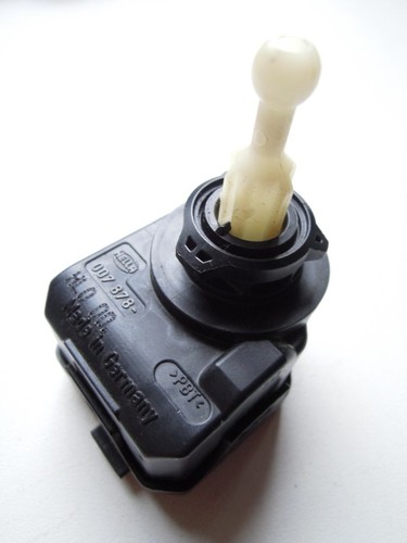 Leuchtweiten-Stellmotor - AUDI / FIAT / SEAT / SKODA / VW - 1J0941295C