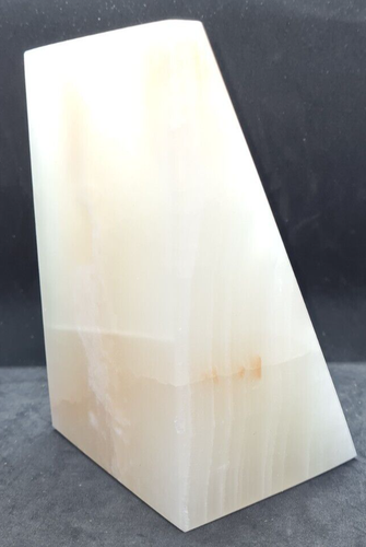 Natural White Onyx Triangle Book Stand Set, 2 Pieces, H=6", L=4", D=4" - 第 8/18 張圖片