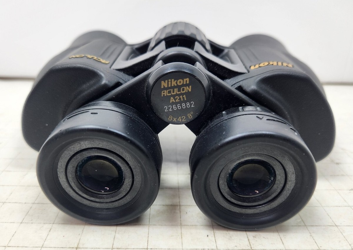 Nikon Aculon A211 x 42 8° Binoculars