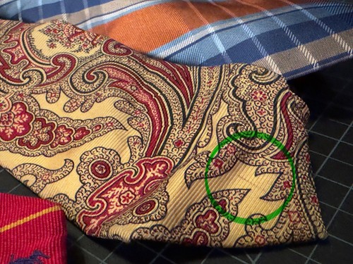 6 Vintage Silk & Polyester Neckties, Various Colors & Patterns & Brands - Picture 5 of 22