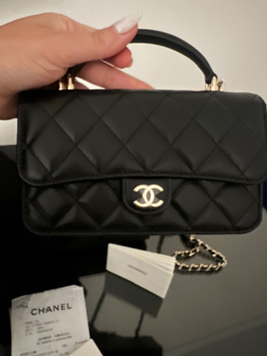 CHANEL ウォレット phoneholder レア！ ブラック 新品同様 BNWT chanel top handle phone holder, black with box, dust bag and