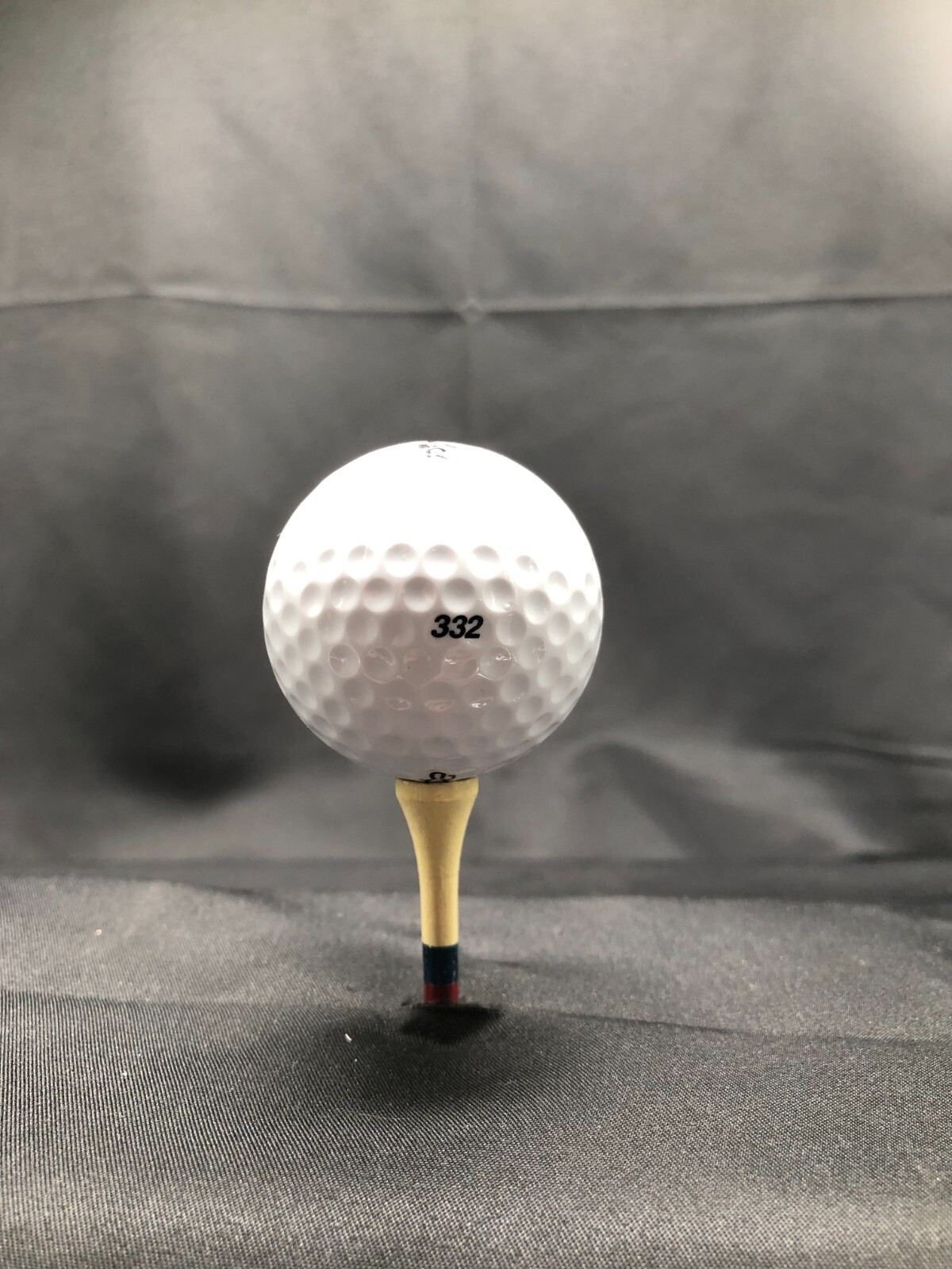 Pinnacle Stone Water Logo White Golf Ball Souvenir 332
