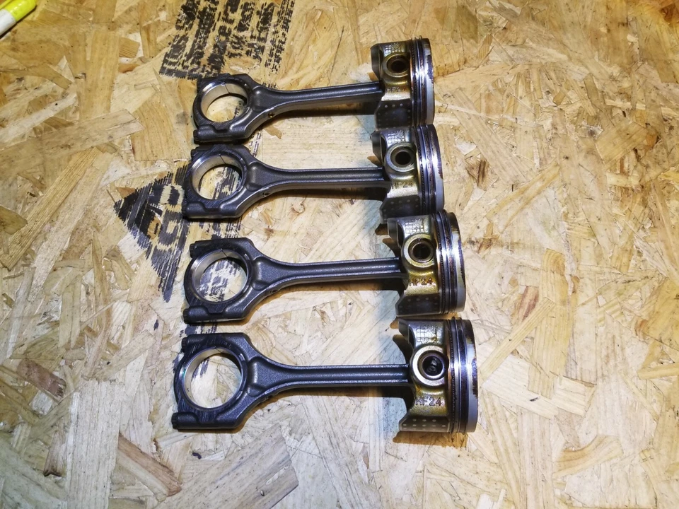 11 12 13 14 15 16 HONDA CR-Z PISTÓN 1,5 L 4 piezas MONTAJE (TAMAÑO: STD) 82 K OEM Foto 2 de 4