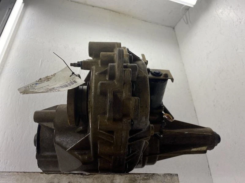 Трансферная коробка 2006 Ford Expedition 4x4 полный привод - Изображение 4 из 4