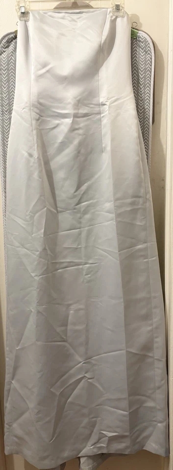 BCBG MAXAZRIA Wedding Gown Dress Size 10, Satin Ivory Strapless - Image 3 of 4