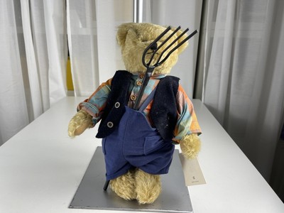 Sigikid artist bear teddy bear 37 cm. Excellent condition.
